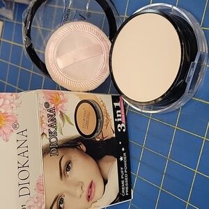 Diokana 3 in 1 Fine Powder Creme Puff Pressed Powder New in Box